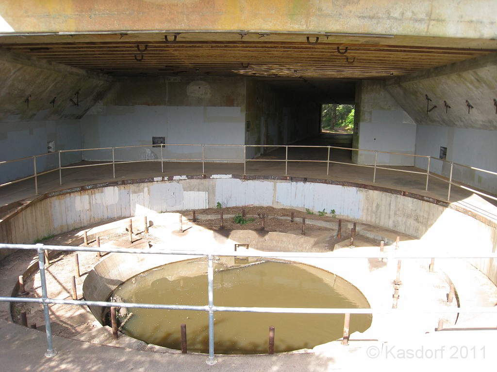 2011 Bay 2 Breakers Friday 0635.JPG - I was able to participate in the 100th annual running of the Bay to Breakers 12K race in San Francisco California. A weekend for sightseeing and racing.